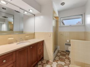 7 Parkway E, Yonkers NY 10701