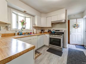 85 E 23rd Street, Huntington Station NY 11746