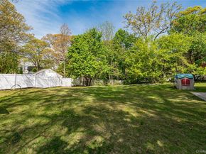85 E 23rd Street, Huntington Station NY 11746