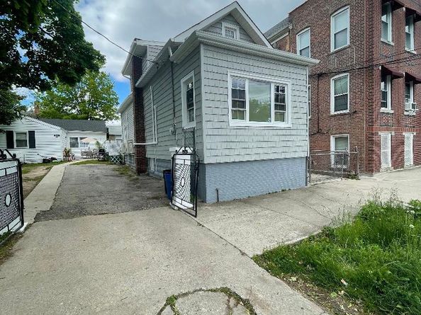 839 Clarence Avenue, Bronx NY 10465