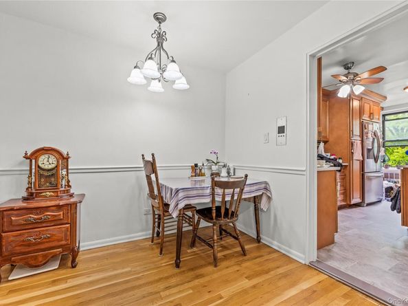 18-35 Corporal Kennedy 3C, Bayside NY 11360