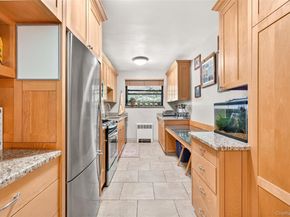 25 Shady Glen Court 2C, New Rochelle NY 10805