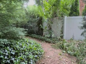 6 E Park Court, Old Bethpage NY 11804