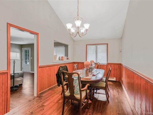 436 Oceanside Street, Islip Terrace NY 11752