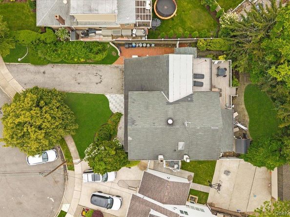 1127 Fordham Lane, Woodmere NY 11598