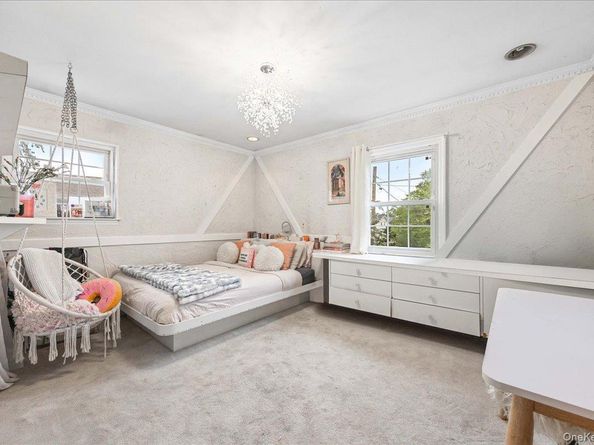 1127 Fordham Lane, Woodmere NY 11598