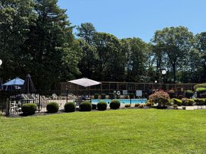 10 Greenbriar Court, Middle Island NY 11953