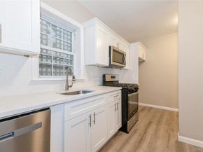 194-56 Murdock Avenue, Saint Albans NY 11412