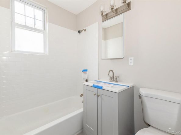 194-56 Murdock Avenue, Saint Albans NY 11412