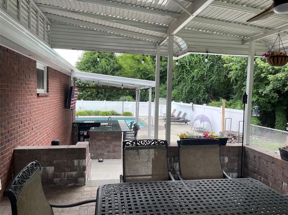267 N. Poplar Street, Massapequa NY 11758