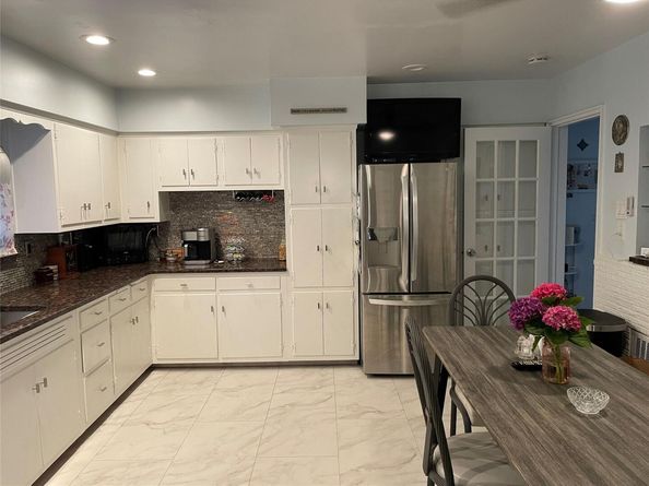 267 N. Poplar Street, Massapequa NY 11758