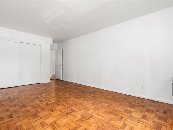 89-40 151st Avenue 1M, Howard Beach NY 11414