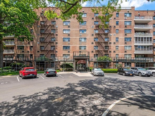 89-40 151st Avenue 1M, Howard Beach NY 11414
