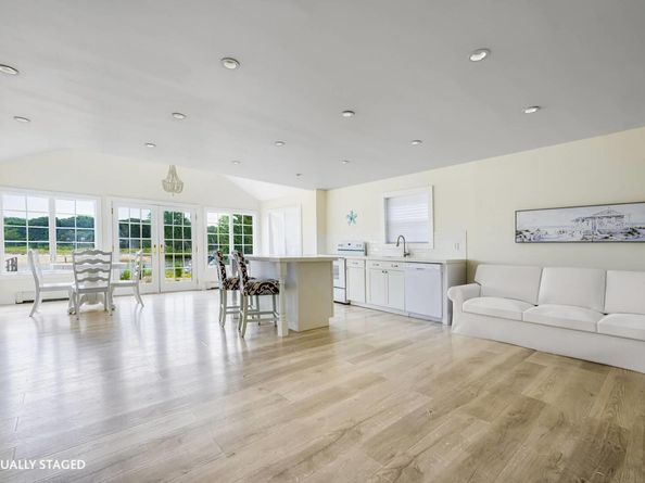 40 E Beach Drive, Southampton NY 11968