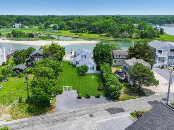 40 E Beach Drive, Southampton NY 11968