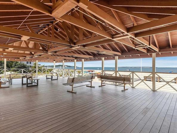 40 E Beach Drive, Southampton NY 11968