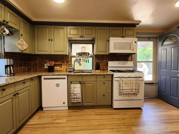 9-24 College Point Boulevard, College Point NY 11356