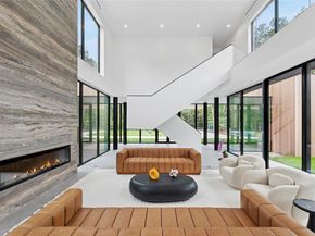 9 Blue Jay Way, East Hampton NY 11937