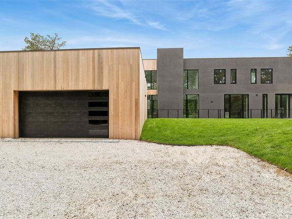 9 Blue Jay Way, East Hampton NY 11937