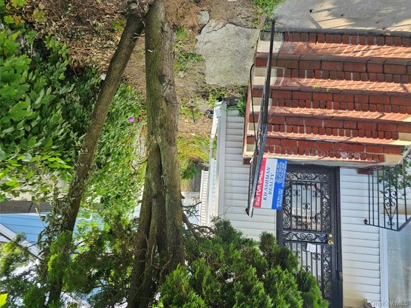 182-10 141 Avenue, Springfield Gardens NY 11413