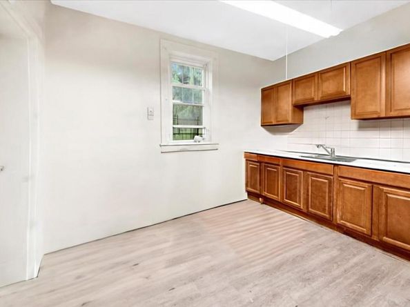 Undisclosed Address #895962, Yonkers NY 10703