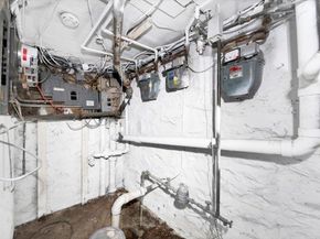 Undisclosed Address #895962, Yonkers NY 10703