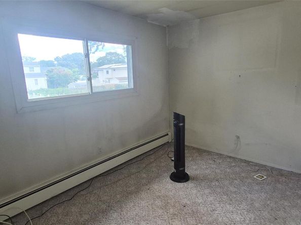 1461 Ferndale Avenue, Central Islip NY 11722