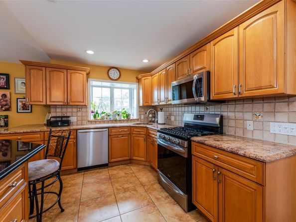 3275 Bay Front Drive, Baldwin NY 11510