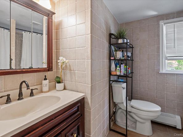135 Woodlawn Avenue, Saint James NY 11780