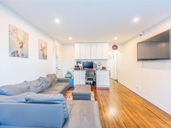 35-31 205th Street 300, Bayside NY 11361