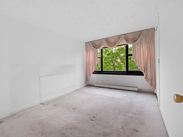 162-40 9th Avenue 7A, Beechhurst NY 11357