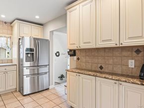 21 Fox Lane, Shoreham NY 11786