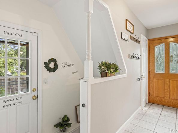 21 Fox Lane, Shoreham NY 11786