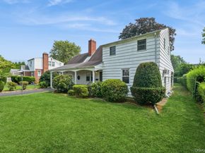 15 Cleveland Place, Glen Cove NY 11542