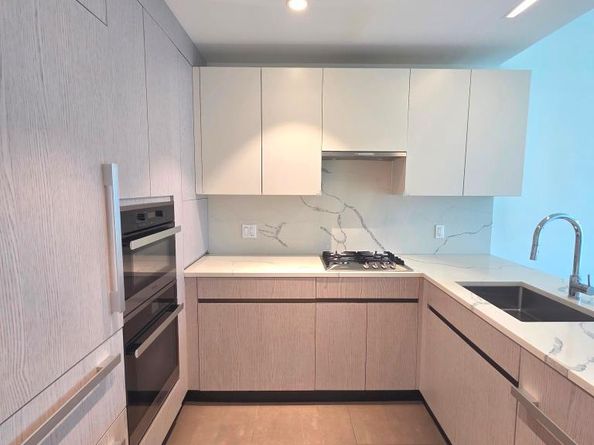 133-27 39th Avenue 5T, Flushing NY 11354