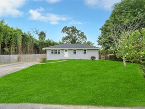 4 Stanley Drive, Shirley NY 11967