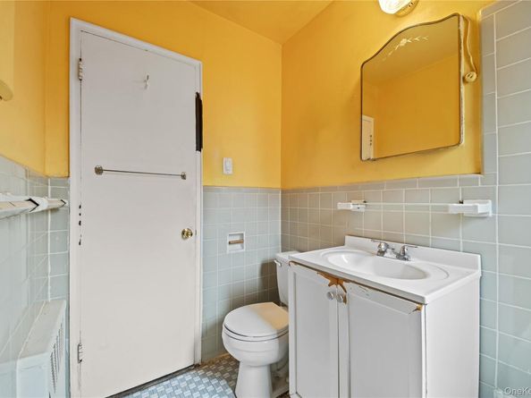 86-06 231st Upper, Queens Village NY 11427