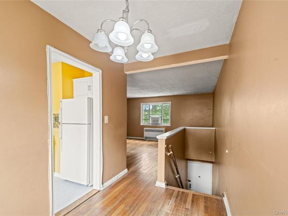 86-06 231st Upper, Queens Village NY 11427