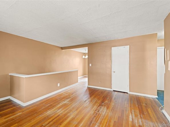 86-06 231st Upper, Queens Village NY 11427