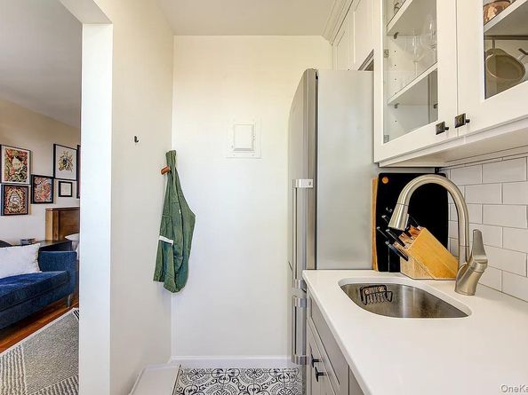 67-30 Dartmouth Street 6R, Forest Hills NY 11375