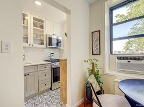 67-30 Dartmouth Street 6R, Forest Hills NY 11375
