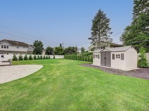 5 Candy Lane, Syosset NY 11791
