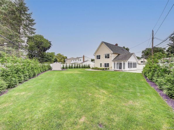 5 Candy Lane, Syosset NY 11791