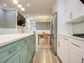 5 Candy Lane, Syosset NY 11791