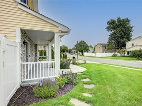 5 Candy Lane, Syosset NY 11791