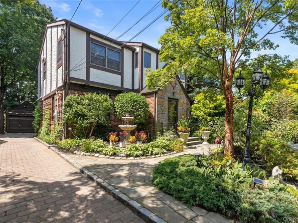 73 Jayson Avenue, Great Neck NY 11021