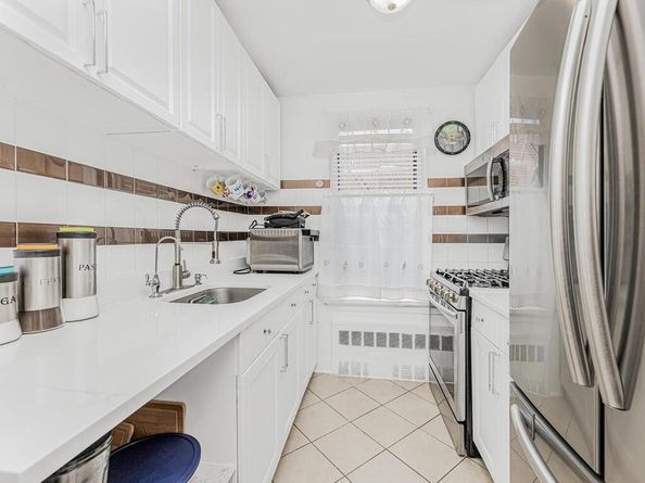 2866 Marion Avenue 6J, Bronx NY 10458