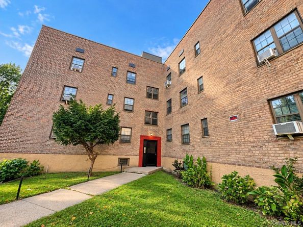144-37 79th Ave 1N, Kew Garden Hills NY 11367