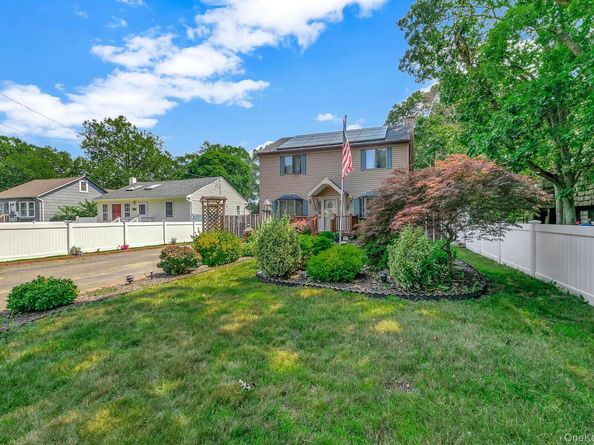 17 Victory Avenue, Shirley NY 11967