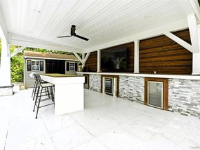 957 Gardiner Drive, Bay Shore NY 11706